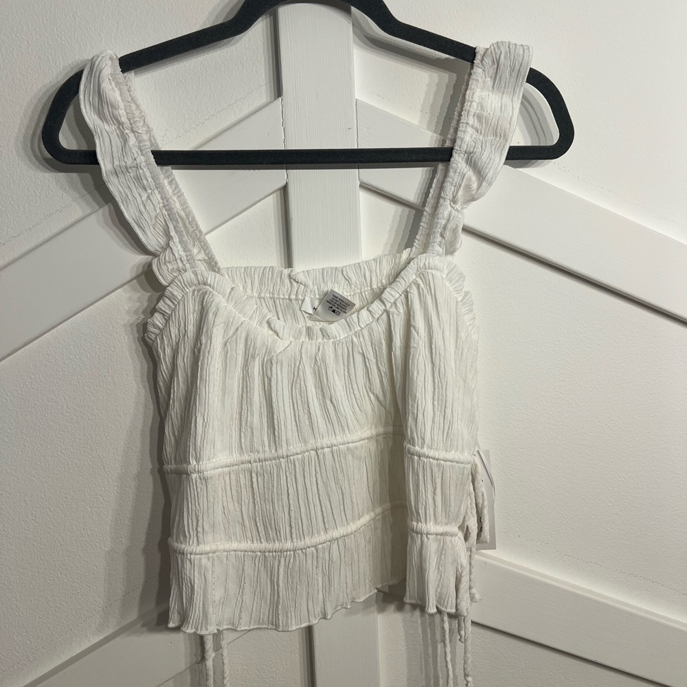 Stylish White Textured Crop Top